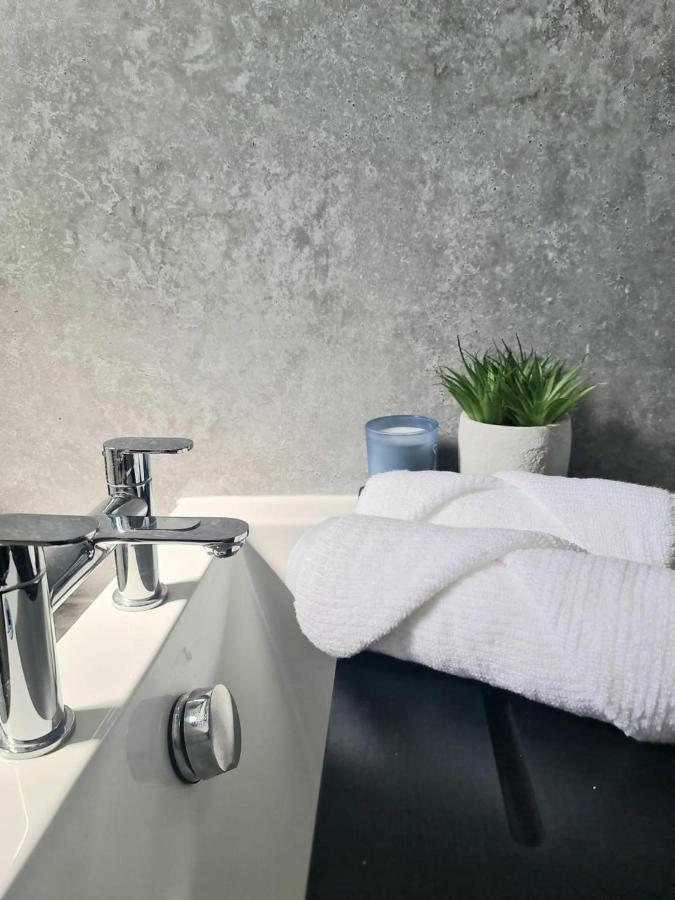 Immaculate 3-Bedrooms Dundee Apartment Zewnętrze zdjęcie