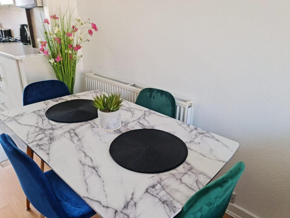 Immaculate 3-Bedrooms Dundee Apartment Zewnętrze zdjęcie
